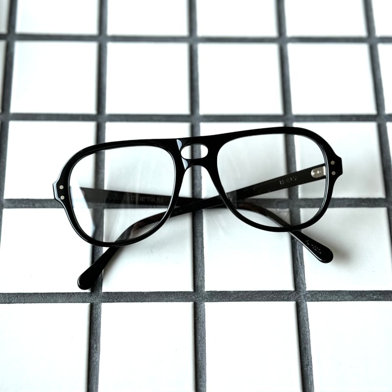 JULIUS TART OPTICAL/HOLLY/Black | Eureka optici
