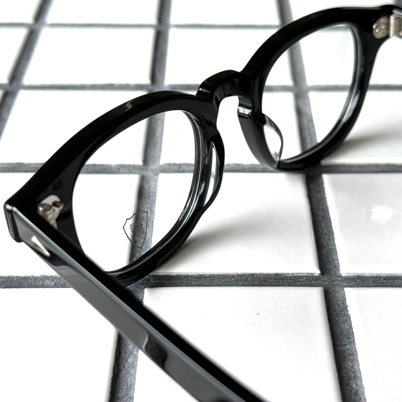 JULIUS TART OPTICAL/AR/46-22/Black | Eureka op