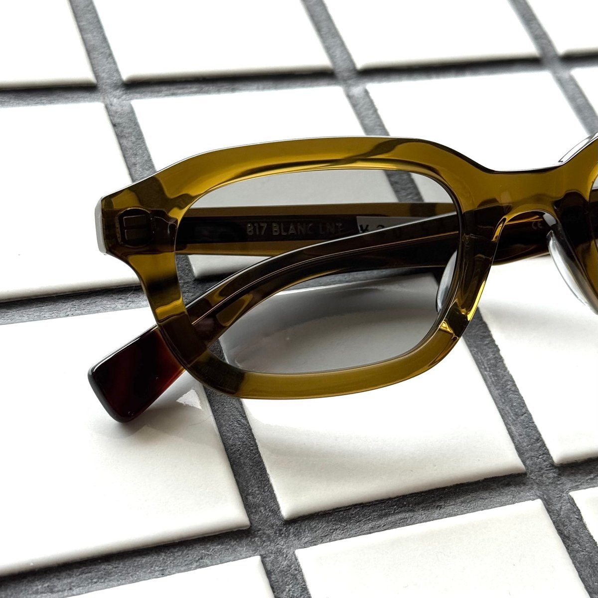 BLANC.. | 817 BLANC LNT/BE014/V.OLI | Eureka op