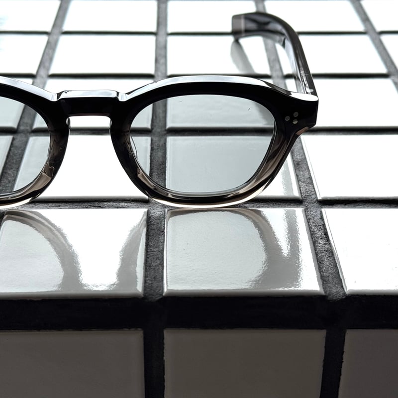 BLANC.. | 817 BLANC LNT/BE008/BLK.GRD | Eureka