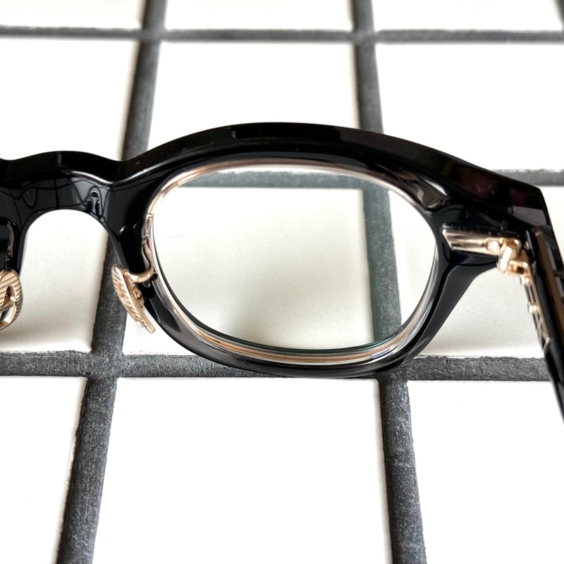 YUICHI TOYAMA:5/BASTILLE/col.02 | Eureka optici YUICHI TOYAMA:5/BASTILLE/col.02 | Eureka optici