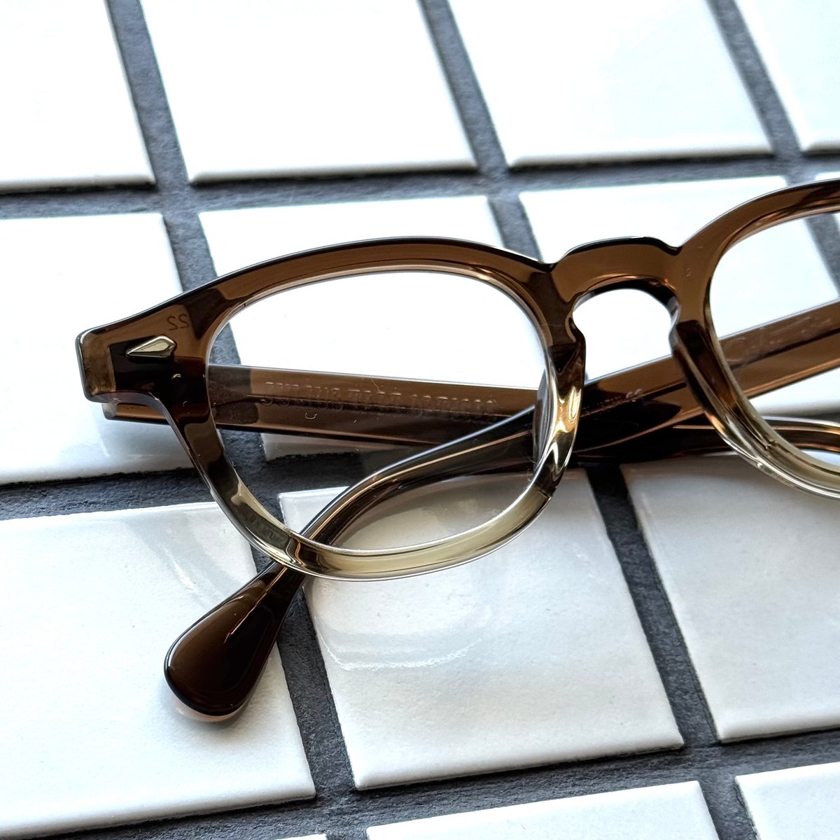 JULIUS TART OPTICAL/AR/46-22/Brown gradient | E