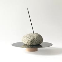 香立て（鴨川の石）（８）