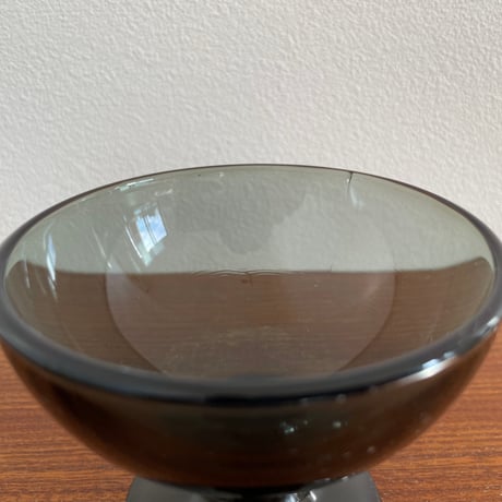 1956 Saara Hopea Nuutajarvi Finland Ice cream glass bowl 5379 サーラ・ホペア ヌータヤルヴィ アイスクリームグラス グレー❷