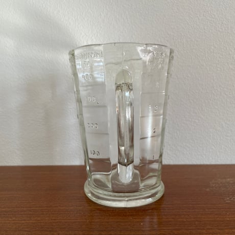 Riihimaki Finland measuring glass jug 1948