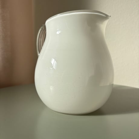 iittala white pitcher "Maire Gullichsen"