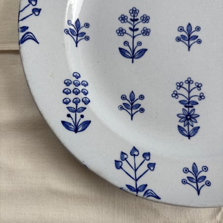 ARABIA Birger Kaipiainen "Tapestry" rimmed plate❷