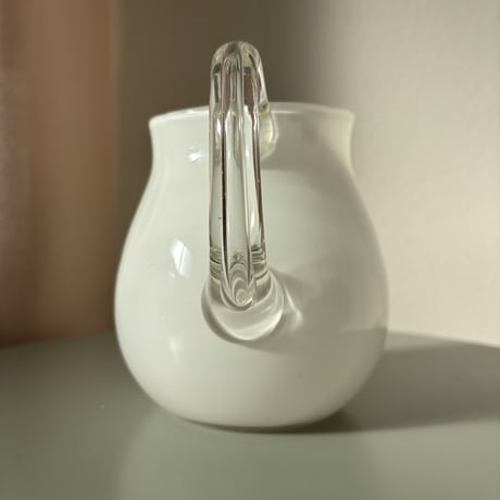iittala white pitcher "Maire Gullichsen"