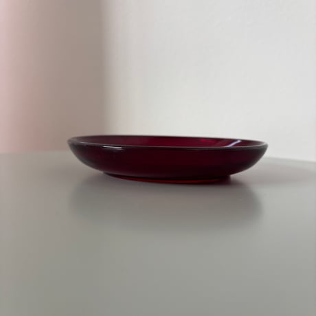 Saara Hopea Nuutajarvi 5277 Glass plate Red