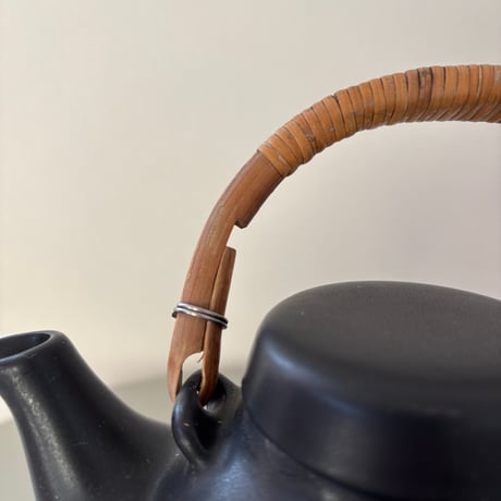▲ARABIA GA1 Tea pot 1955 Ulla Procope Black