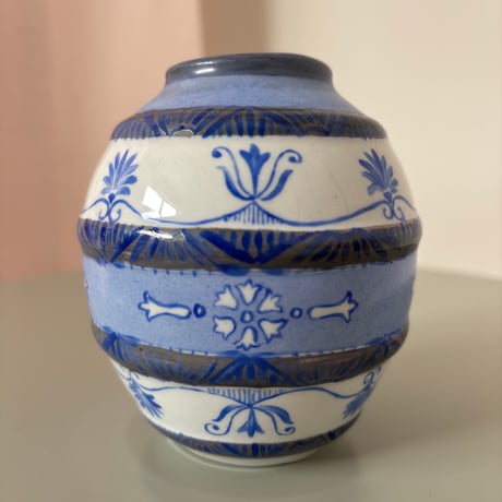 1952 ARABIA Finland KE Vase Hand paint