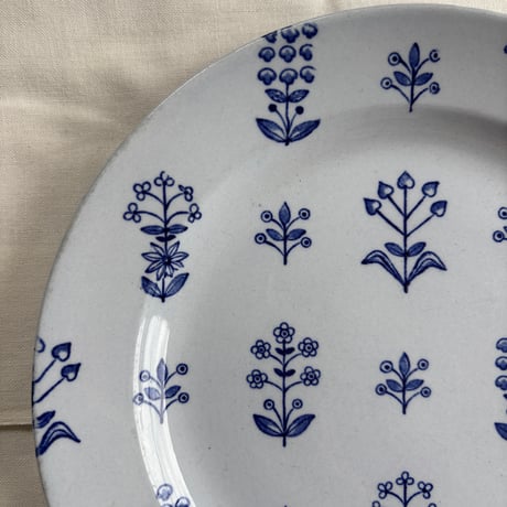 ARABIA Birger Kaipiainen "Tapestry" rimmed plate❷