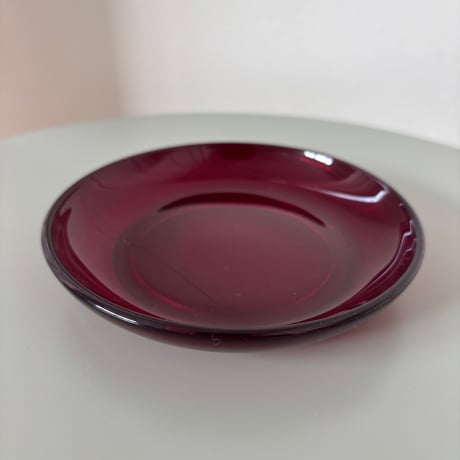 Saara Hopea Nuutajarvi 5277 Glass plate Red