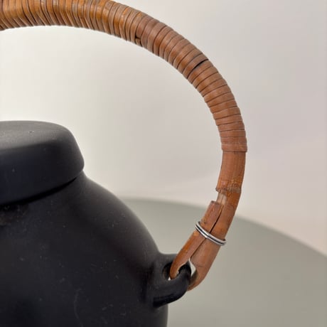 ▲ARABIA GA1 Tea pot 1955 Ulla Procope Black