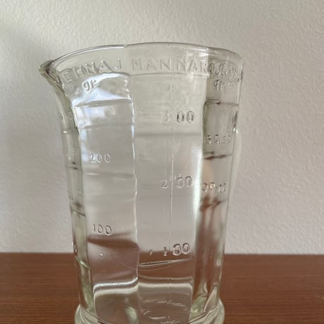Riihimaki Finland measuring glass jug 1948