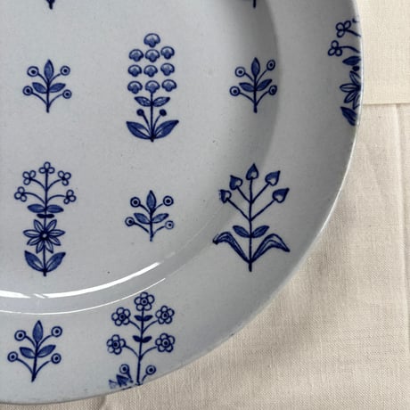 ARABIA Birger Kaipiainen "Tapestry" rimmed plate❷