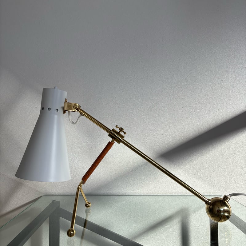 Tapio Wirkkala タピオ・ヴィルカラ INNOLUX テーブルランプ ホワイト |