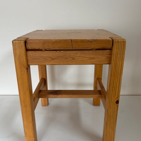 1960's〜 Irmari Tapiovaala Hongist Stool Laukaan Puu