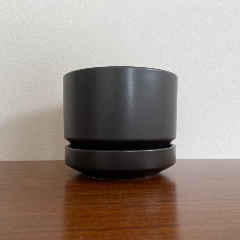 1970's Arabia Finland Flower pot SN M Richard L