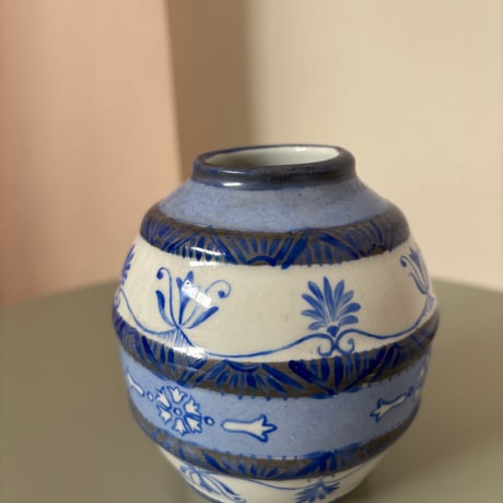 1952 ARABIA Finland KE Vase Hand paint