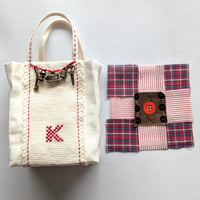 チャーム付きミニバッグ＆ピンクッション　KA050-19