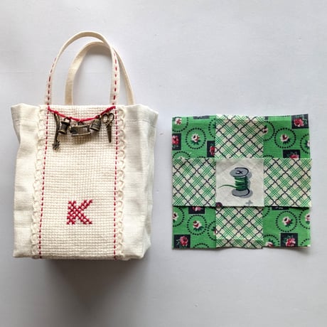 チャーム付きミニバッグ＆ピンクッション　KA050-12