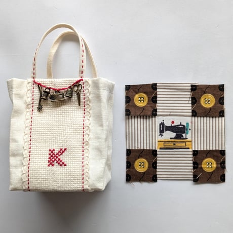 チャーム付きミニバッグ＆ピンクッション　KA050-2