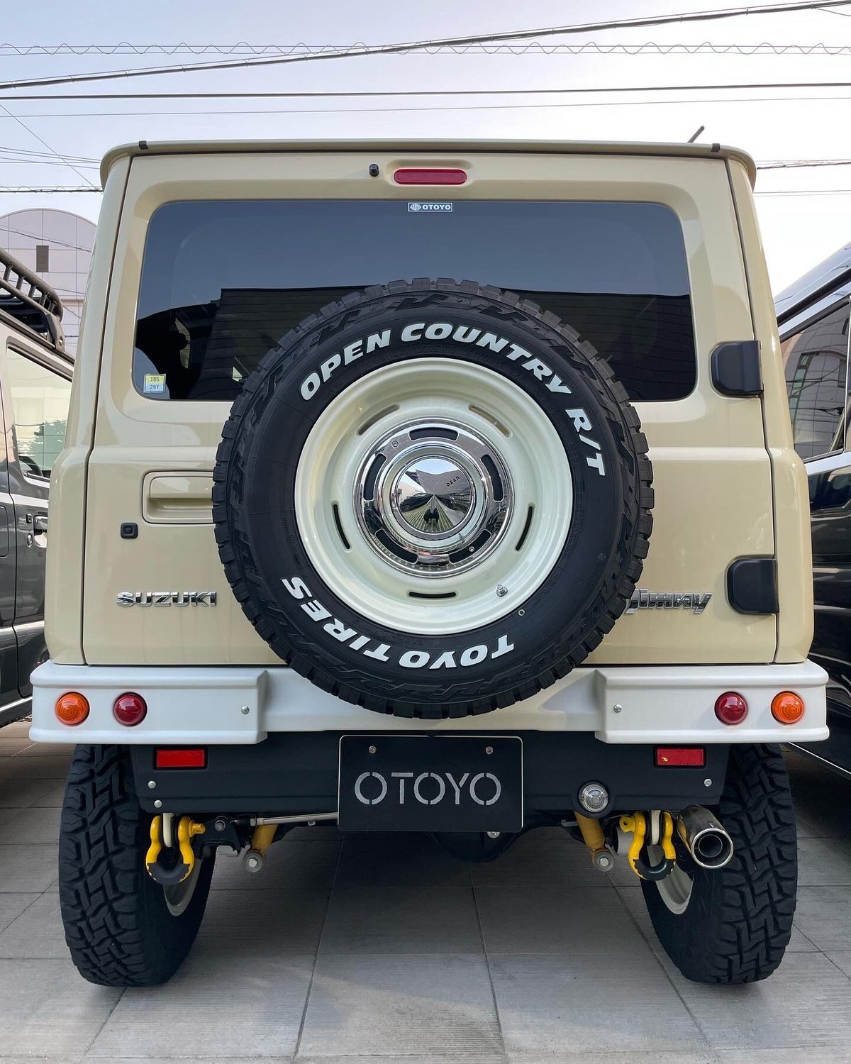 JB64 ジムニーJB74 シエラ リアシャックル 黒橙 1セット | OTOYO STORE