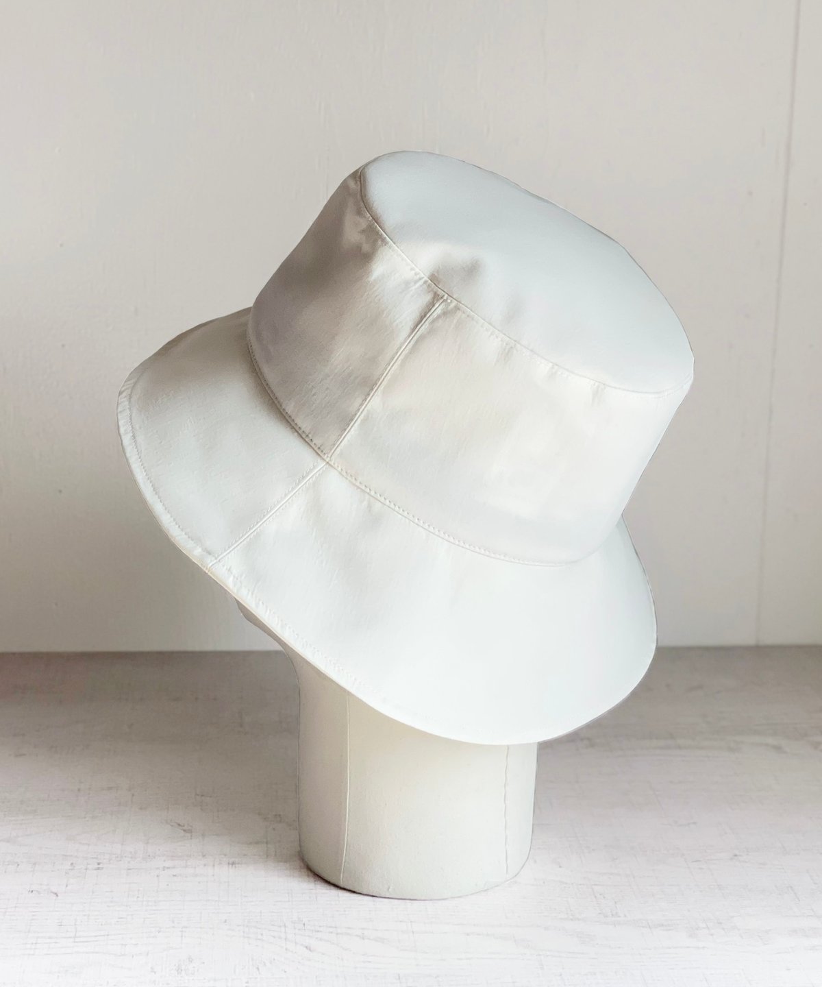 値下げ⭐︎ヴァクトーパール付ハット 値下げ⭐︎ヴァクトーパール付ハット 値下げ⭐︎ヴァクトー