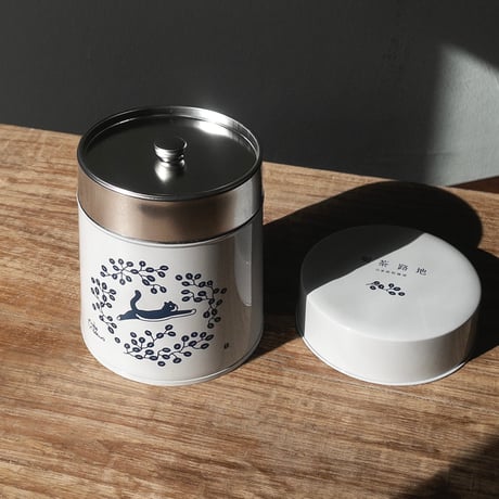 オリジナル珈琲保存缶 Ｌ（コーヒー豆or粉セット）　［ 朝野ペコ × 喫茶路地 ］