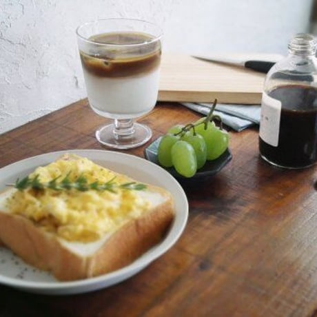カフェラテベース・微糖タイプ（ロゴ）