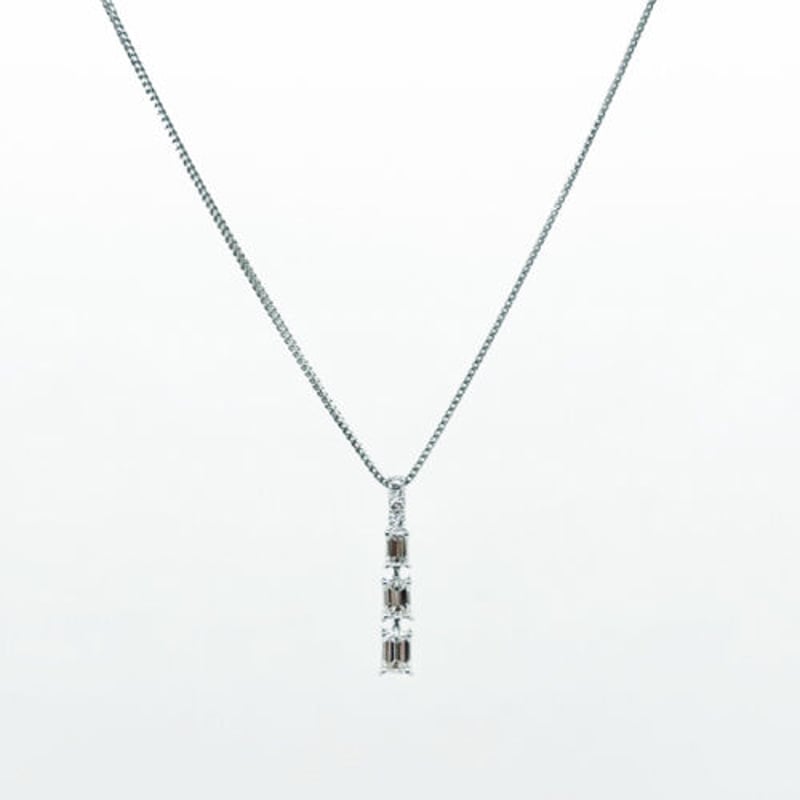 『お買い得？？？』 エメラルド ダイヤネックレス エメラルド ダイヤモンドネックレス EM 0.11ct D 0.13ct 45cm