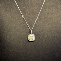 ラウンドブリリアントカットのダイヤモンドネックレス【ダイヤモンド