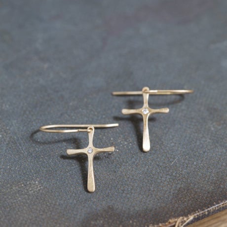 クロスピアス K18