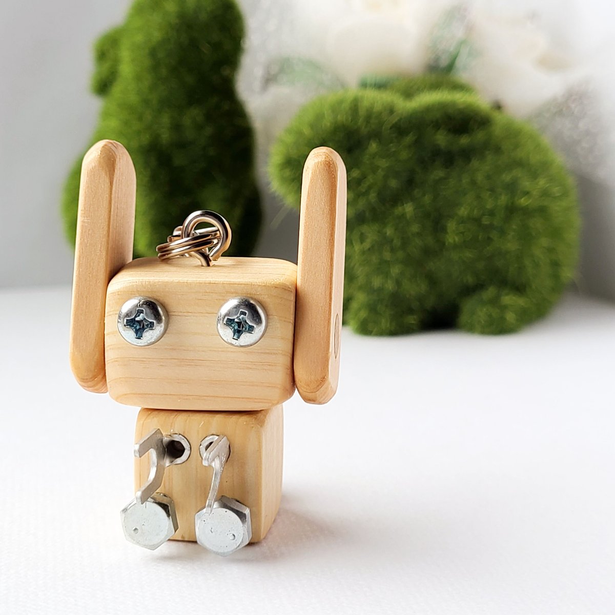 木製ロボットキーホルダー(ヒノピコラビット) | MORIE工房ヒノピコ