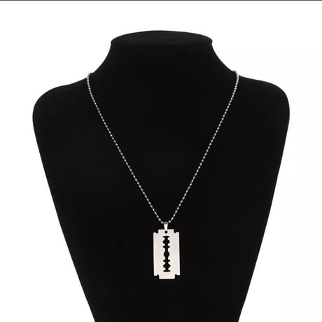 ペンダント カミソリブレード  ネックレス メンズ アクセサリー シンプル　レディース　パンク　オシャレ　スマート　切れない