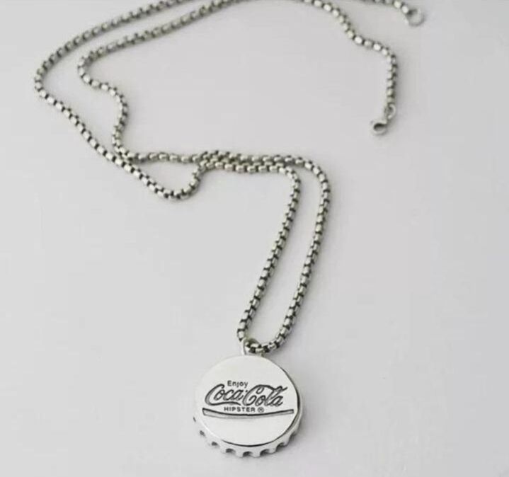 【コーラ⭐︎】ネックレスのみ シルバー ネックレス コーラ 栓 太 チェーン 曲がり シック 都会