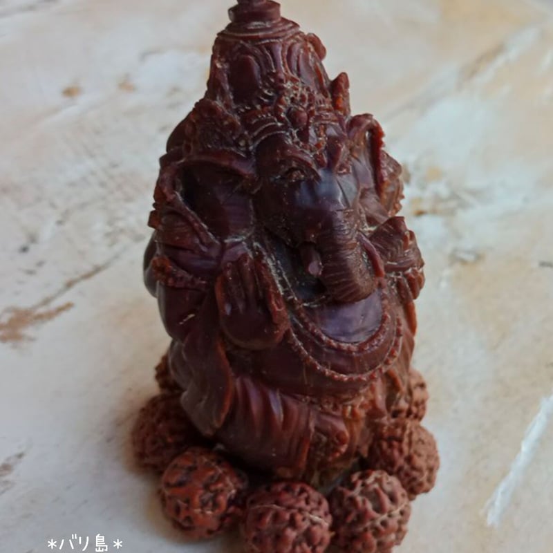 ルビー ガネーシャ 彫り物