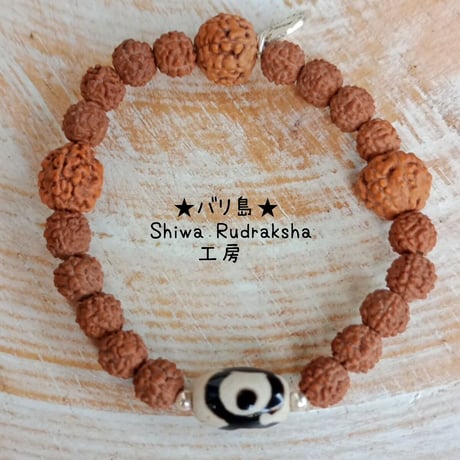 三眼天珠 | STORES