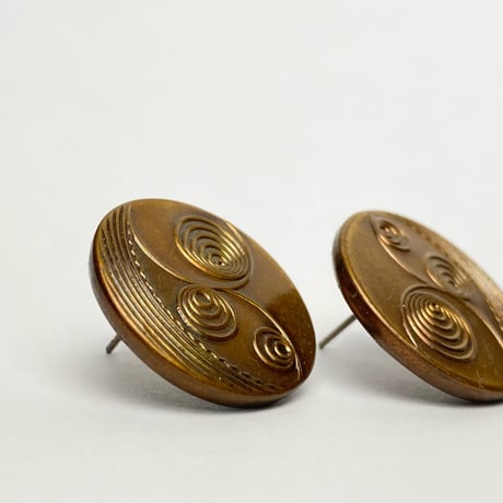 vintage button pierce No. 079