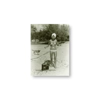 Ishikawa Mao / 【3】Red Flower: The Women of Okinawa Postcard