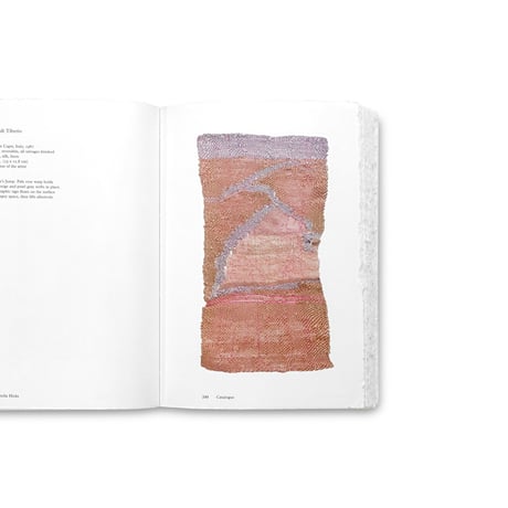 Sheila Hicks / Weaving as a metaphor