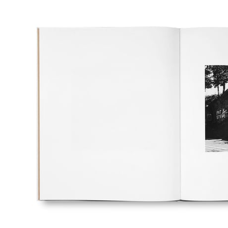 Robert Adams / On Lookout Mountain