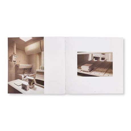 Roxy Paine / Dioramas