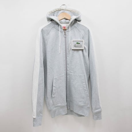 13.久村卓 <PLUS_LACOSTE L!VE_gray hoodie>