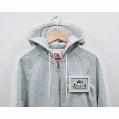 13.久村卓 <PLUS_LACOSTE L!VE_gray hoodie>