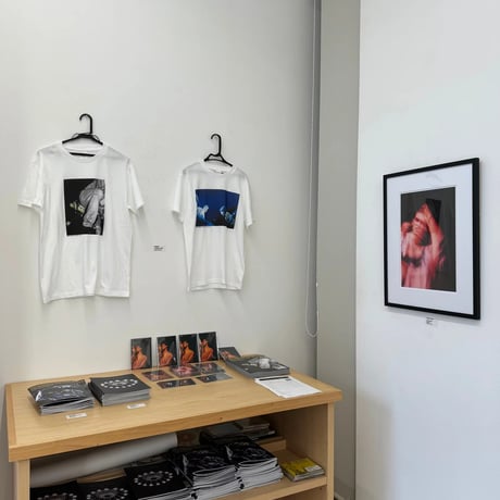 ROMI MORI < The Smith Tシャツ＞
