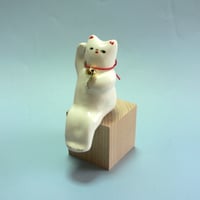 座りねこ　右手