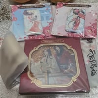 空刻天官賜福公式グッズフルセット食器トレイ缶バッジポストカードチェキ風カード限定ボックス付き