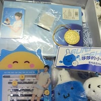 ニベア×孫穎莎コラボギフトボックス トレカ・金メダル・ぬいぐるみストラップ・光芒図鑑収納冊・カレンダーカード 未開封・原箱